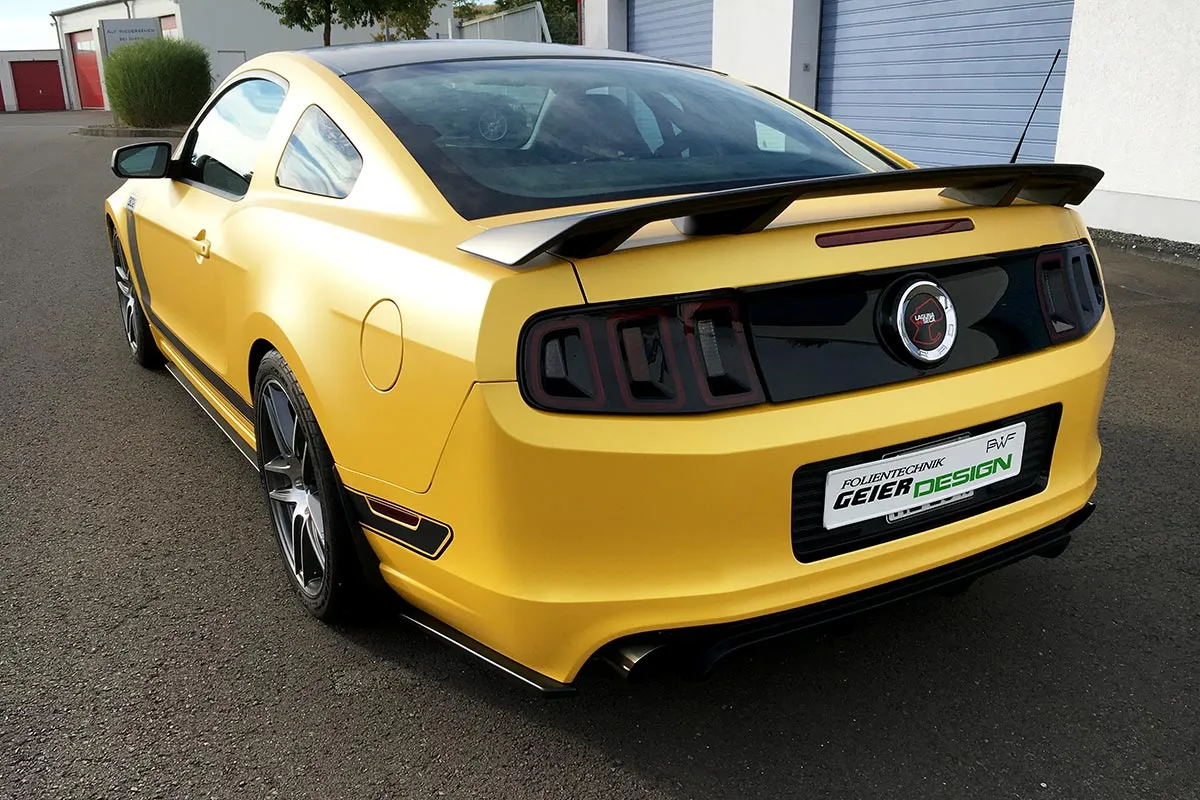Komplettfolierung Ford Mustang in Sunflower Metallic Matt von PWF, Bild 4