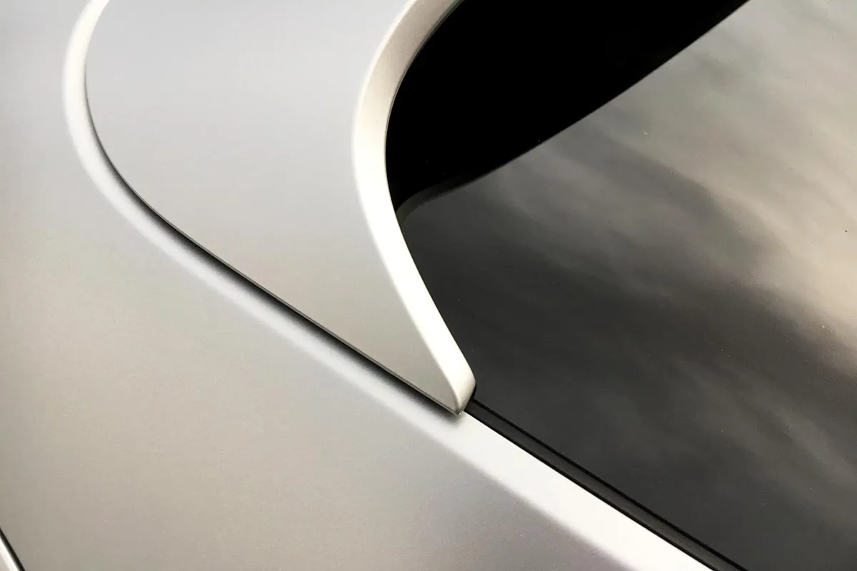 Carwrapping Porsche Macan Silber Matt von Oracal, Bild 6