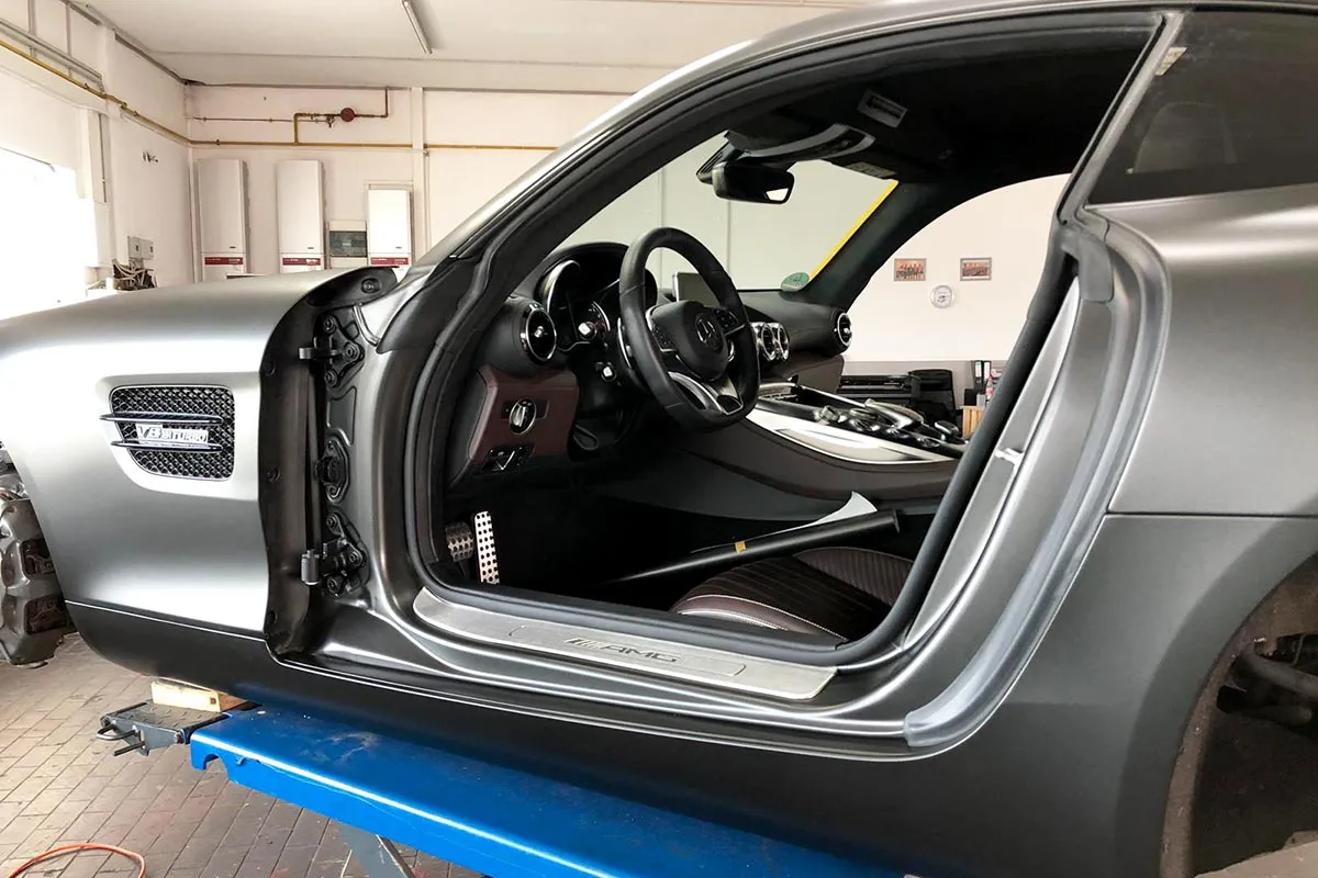 Komplettfolierung Mercedes AMG GT in Schwarz Matt, Bild 5