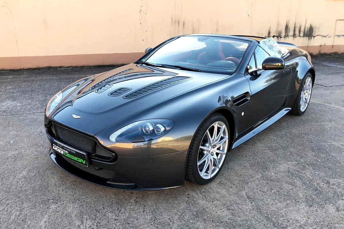 Schutzfolie an einem Aston Martin, Bild 4